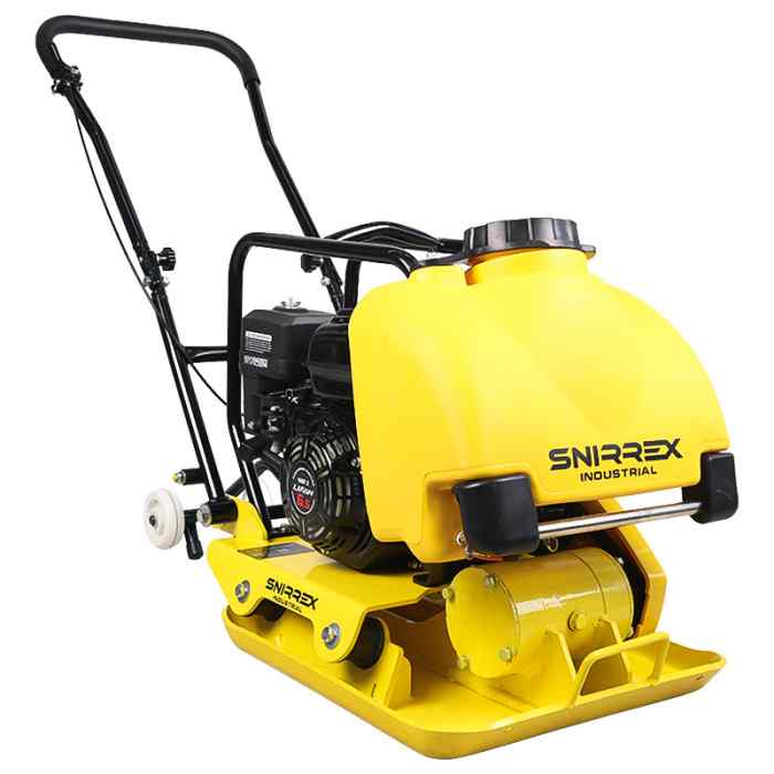 Виброплита SNIRREX SC-80(6.5 л/с; сила 13,5 К/н; уплотн 30 см; 80кг бак, коврик )
