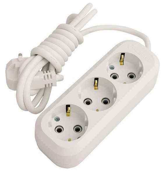 Удлинитель Е-303 ПВС 3х1 3гн. 10м. з/к 16А 3,5кВт блистер Универсал