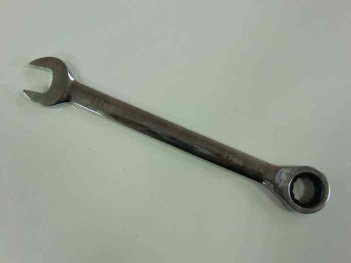 Ключ трещеточный 17мм (холодный штамп) CR-V /СЕРВИС КЛЮЧ