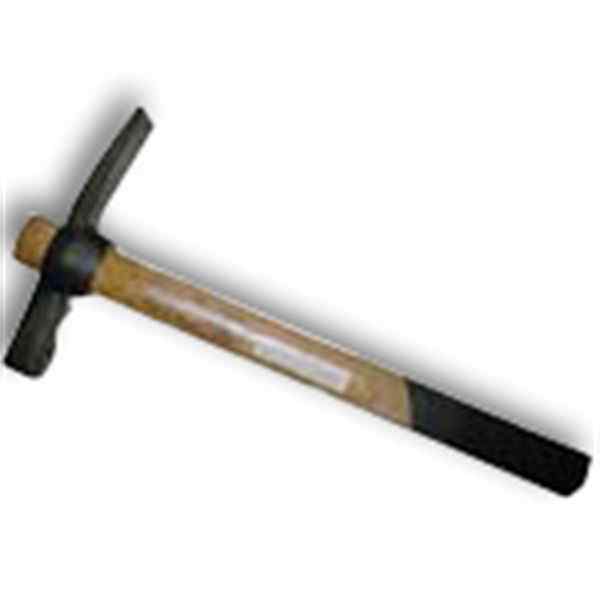 Молоток-кирочка с деревянной рукояткой 600 гр. Зубр