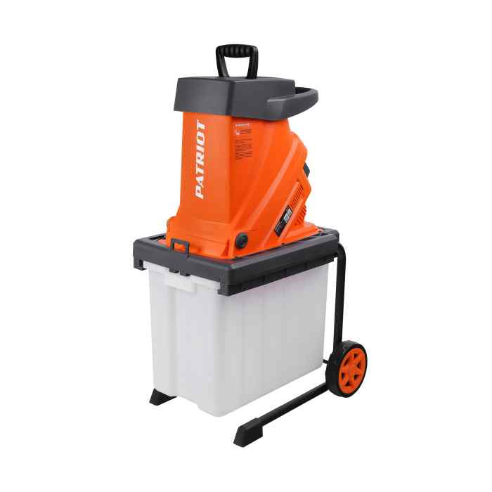 Измельчитель электрический PATRIOT SE26, 2600Вт, макс диаметр веток 40мм, 4050 об/мин, пластик бак 5