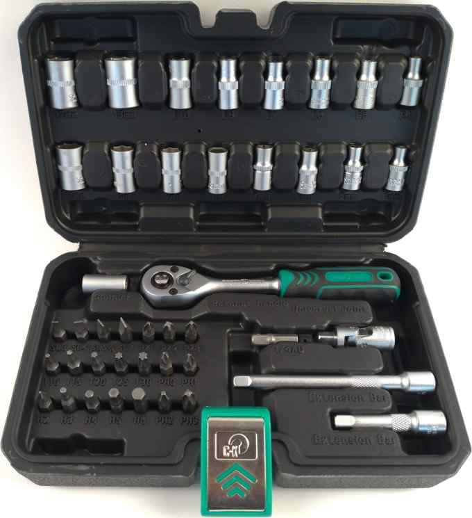 Набор инструмента 44 пр. ЧЕМОДАН 