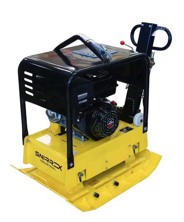 Виброплита SNIRREX SC-330B(13 л/с, 50 K/н,330 кг)