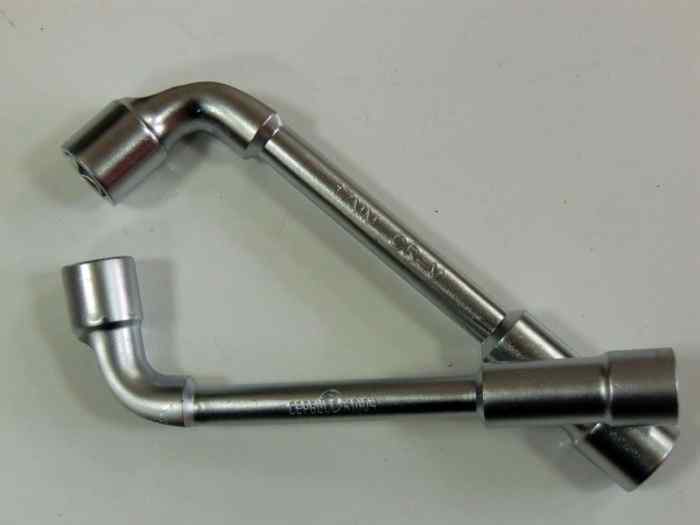 Ключ Г-образный под шпильку 17 мм (6 граней) / СЕРВИС КЛЮЧ