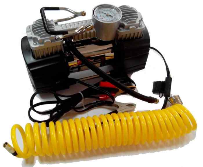 Компрессор автомобильный R 17 /СЕРВИС КЛЮЧ 55л/мин