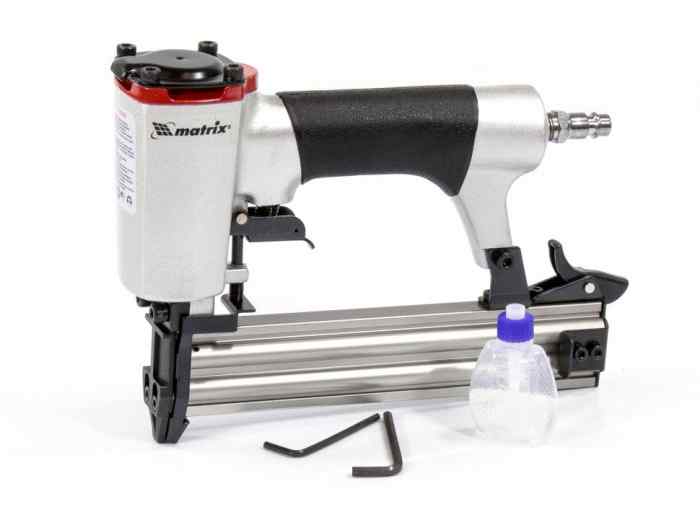 Нейлер MATRIX пневматический для гвоздей от 10 до 32 мм